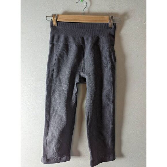 LULULEMON ATHLETICA	Free To Flow Crop 17' in Magnum/White Size 6 - Picture 4 of 7